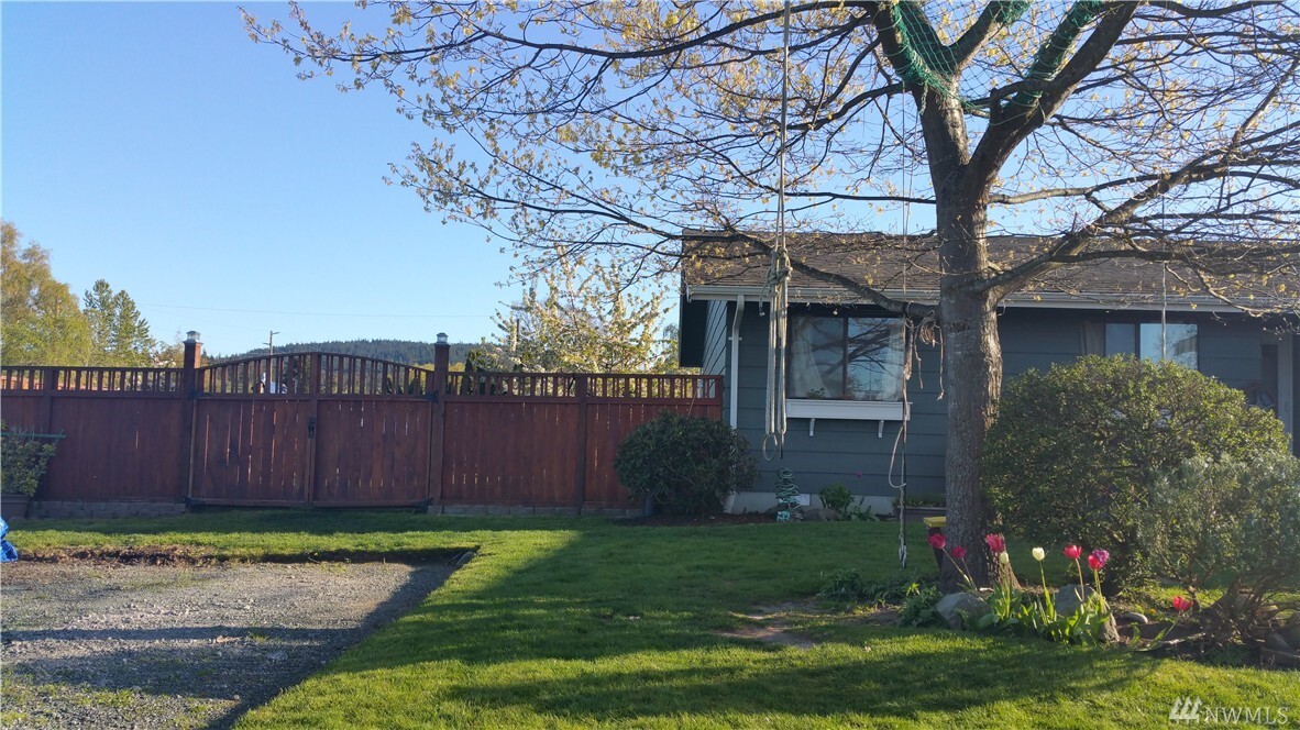 Property Photo: 1805 Down Jones Wy WA 98221