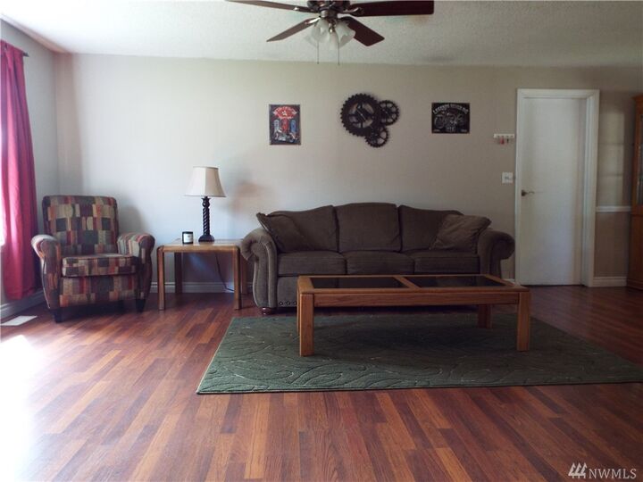 Property Photo:  29412 216th Ave SE  WA 98010 