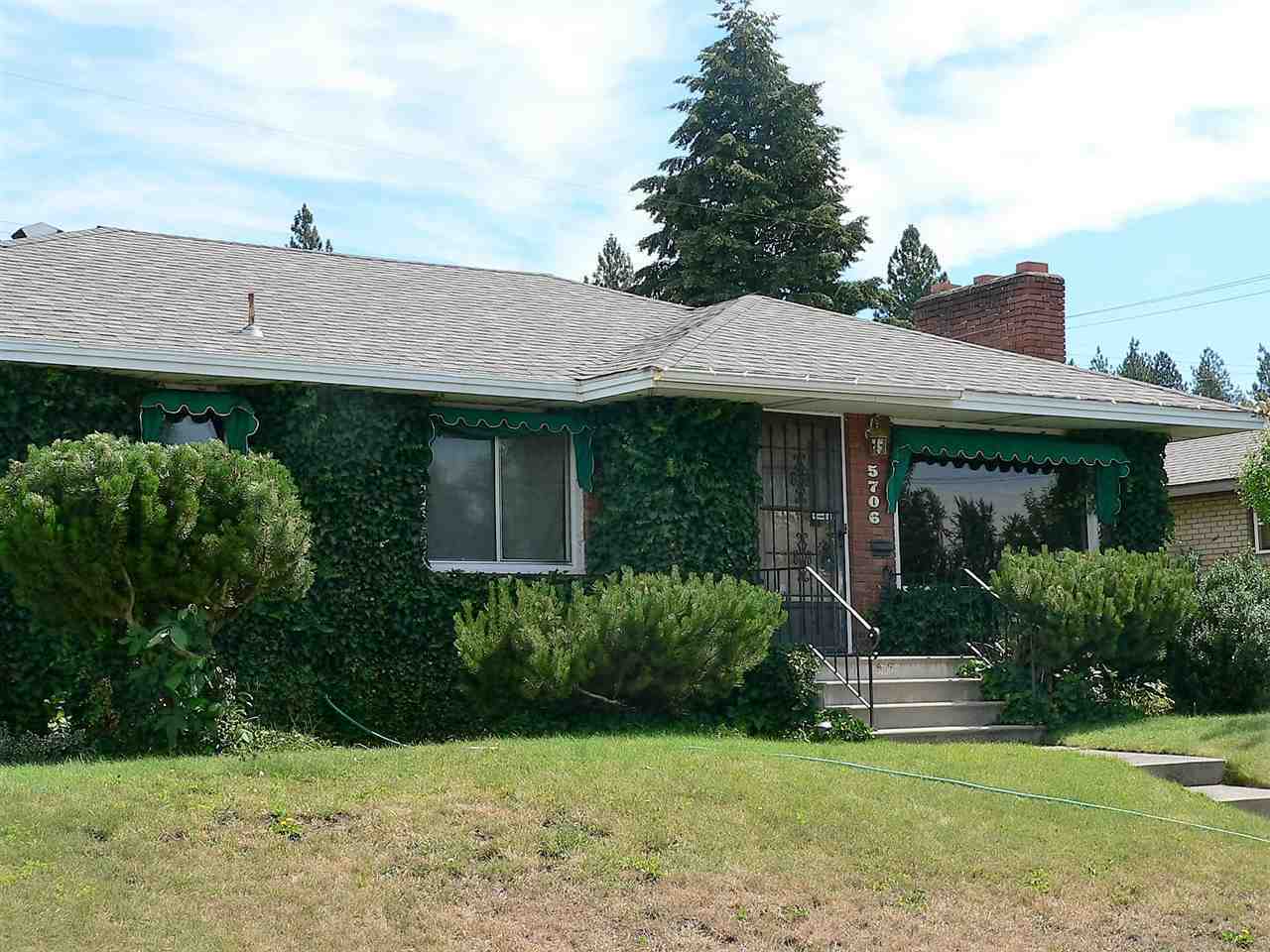 Property Photo: 5706 N Driscoll Blvd WA 99205