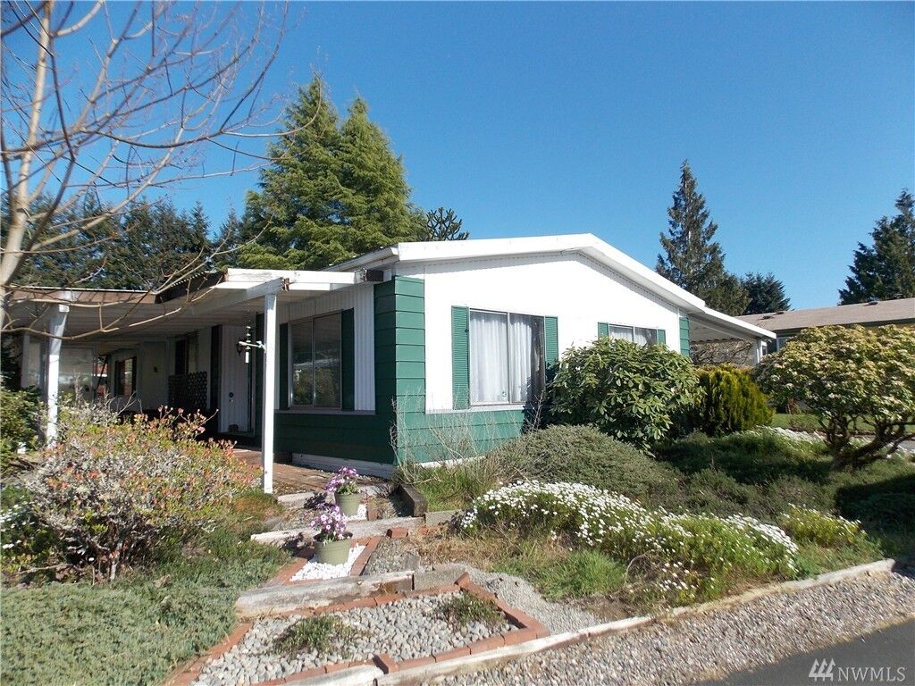 Property Photo:  5524 Chelan Lane SE  WA 98503 