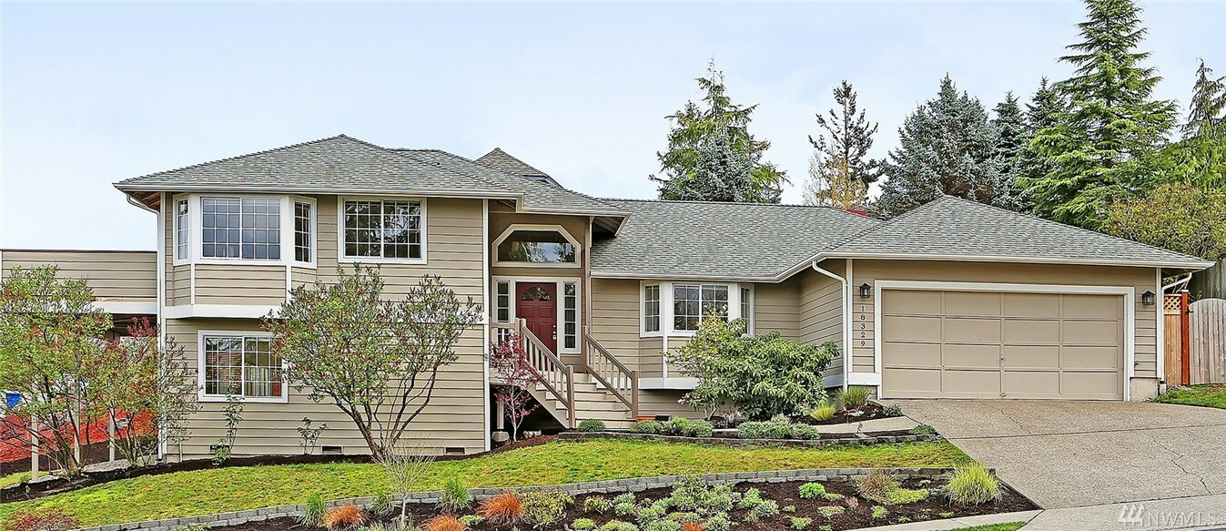 Property Photo:  18329 Blue Ridge Dr  WA 98037 