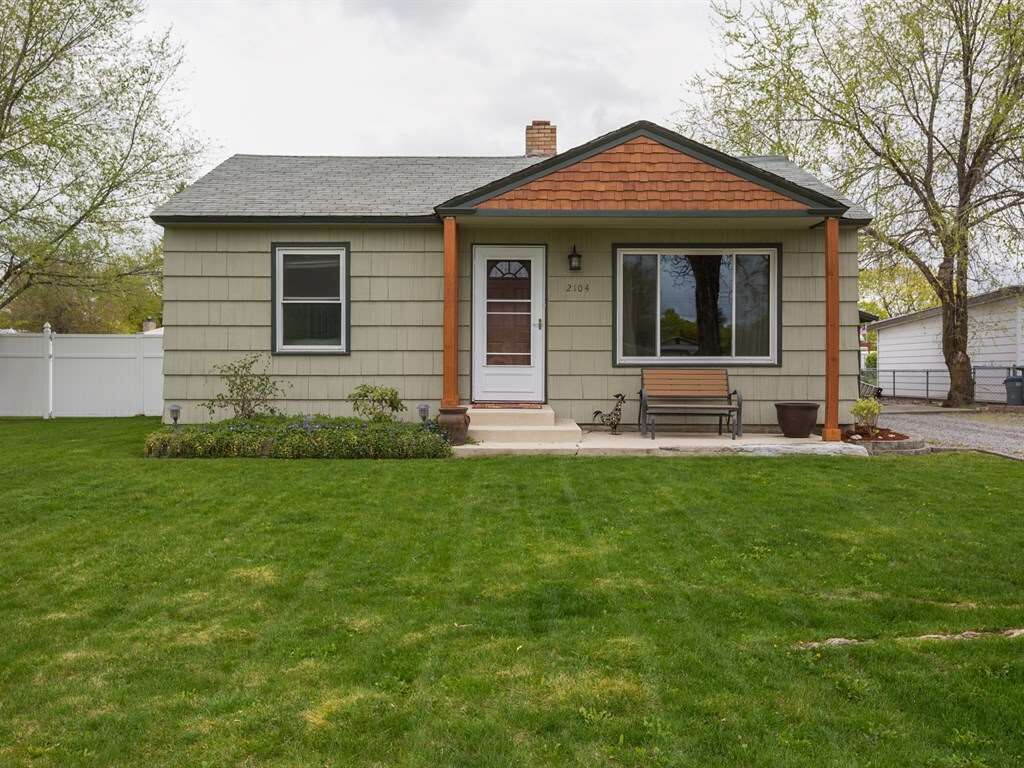 Property Photo:  2104 N Bessie Rd  WA 99212-2492 