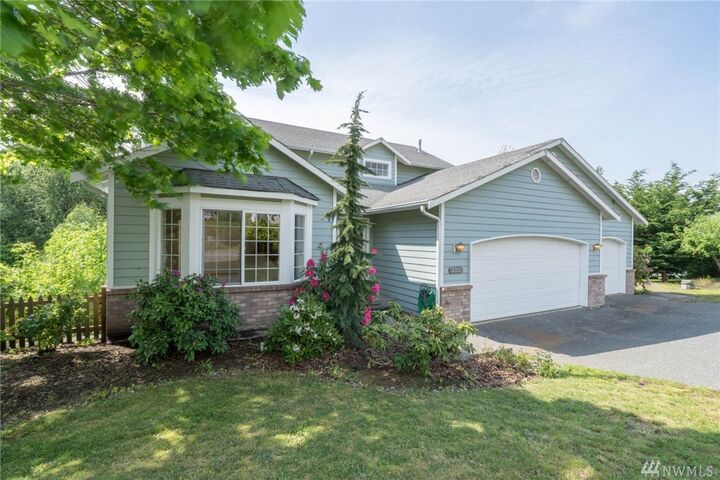 425 S 38th Place  Mount Vernon WA 98274 photo