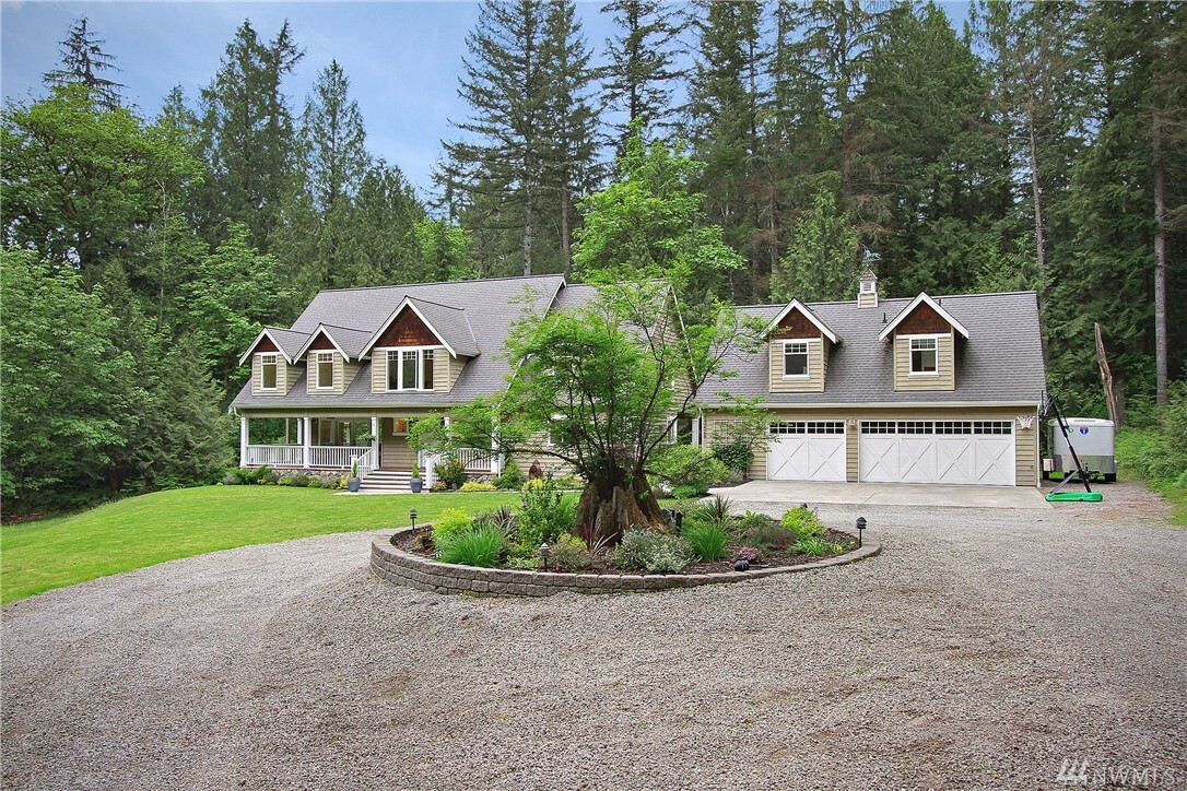 Property Photo:  13428 Issaquah Hobart Rd SE  WA 98027 