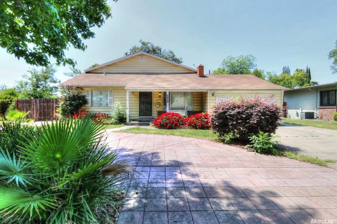 Property Photo: 3207 Kentfield Drive CA 95821