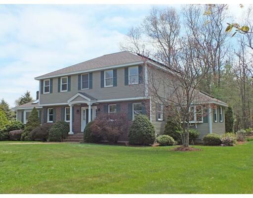 Property Photo: 7 Braeburn Rd MA 01824