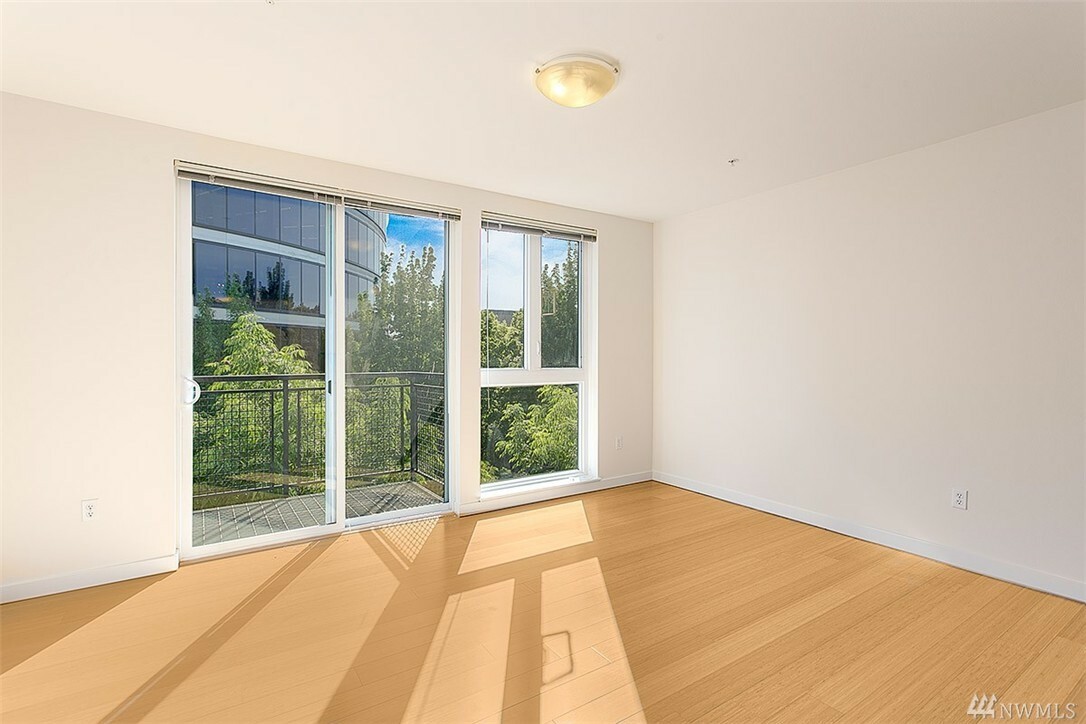 Property Photo:  3104 Western Ave 315  WA 98121 