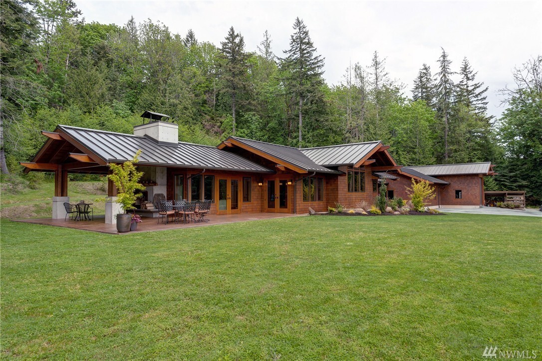 Property Photo: 2046 Academy Rd WA 98226