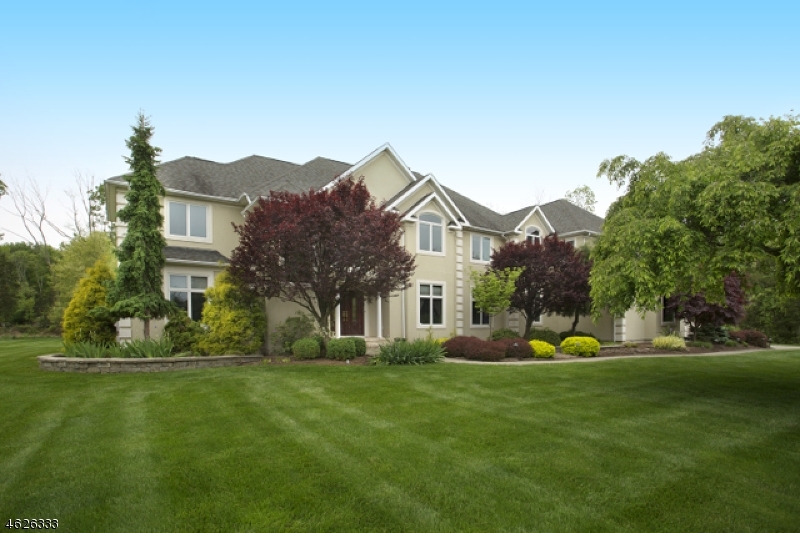 Property Photo: 6 Dogwood Dr NJ 08889
