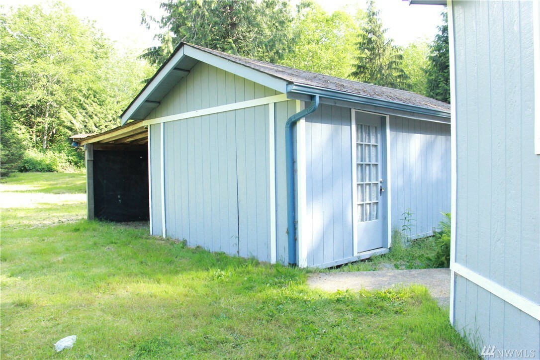 Property Photo:  29584 S Skagit Hwy  WA 98284 