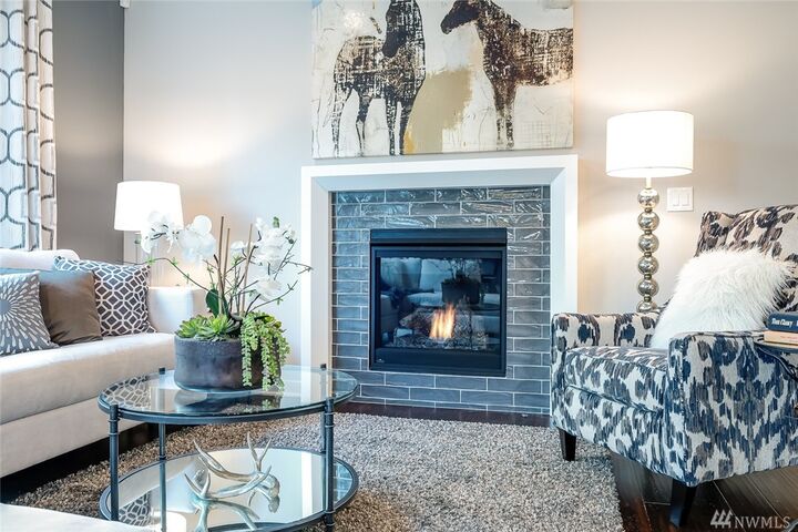 Property Photo: 3724 133rd Place SW 2 WA 98087