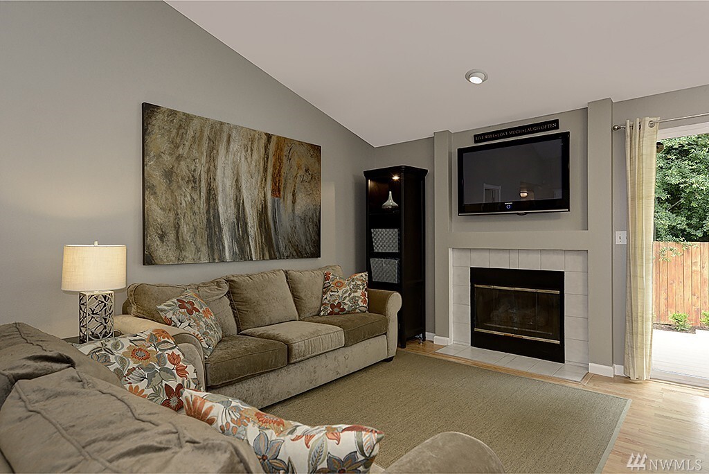Property Photo:  8215 1st Street SE  WA 98258 