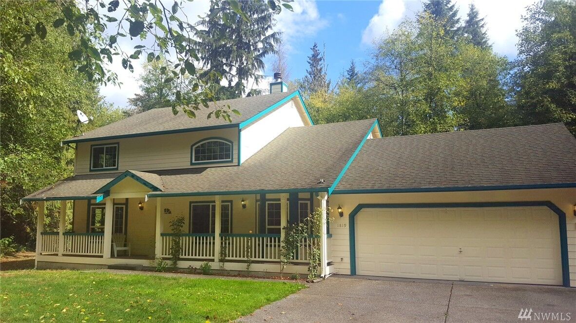Property Photo:  1819 98th St NW  WA 98271 