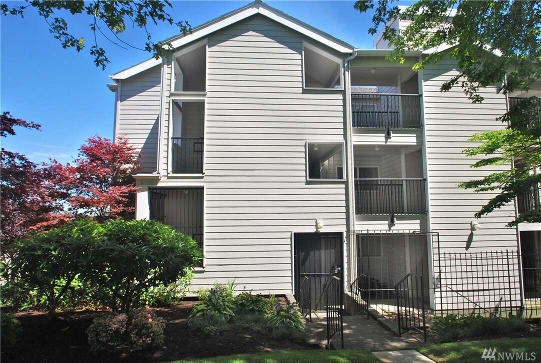 Property Photo:  1115 N I St 101  WA 98403 