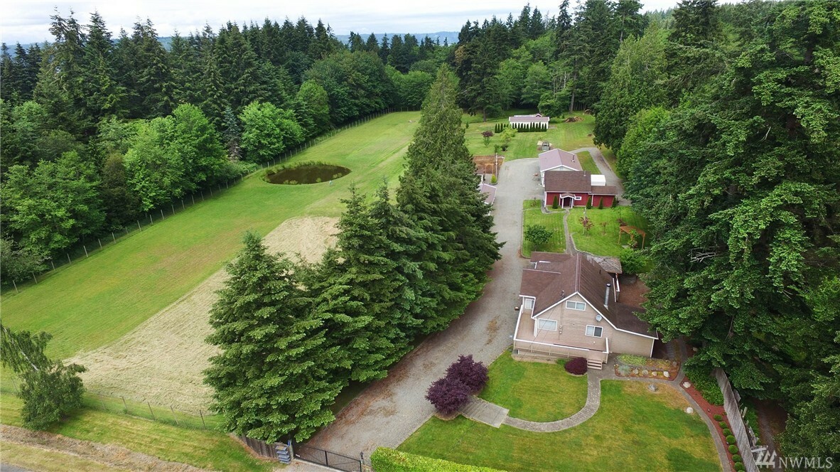 Property Photo:  13710 SW 220th St  WA 98070 