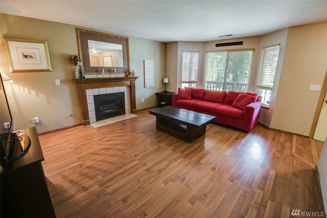 Property Photo:  1309 Nunnally Ave NW  WA 98360 