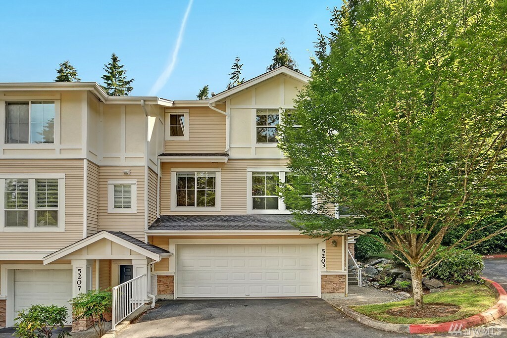 Property Photo:  5203 164th Ave SE  WA 98006 