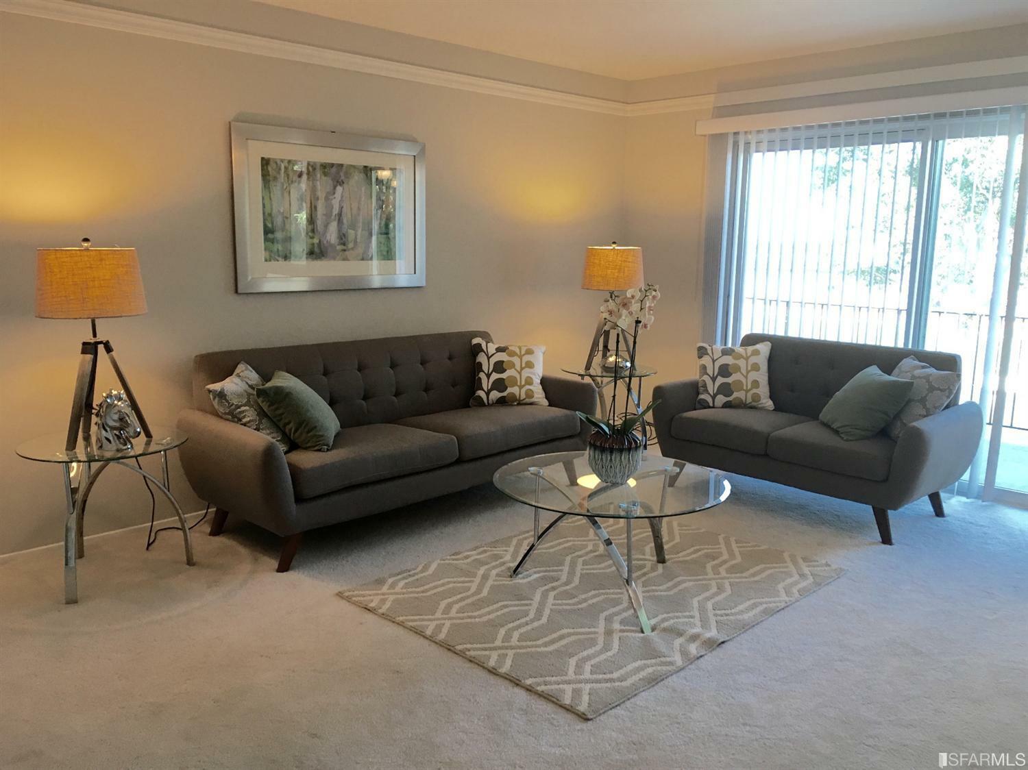 Property Photo: 800 N Delaware Street 404 CA 94401