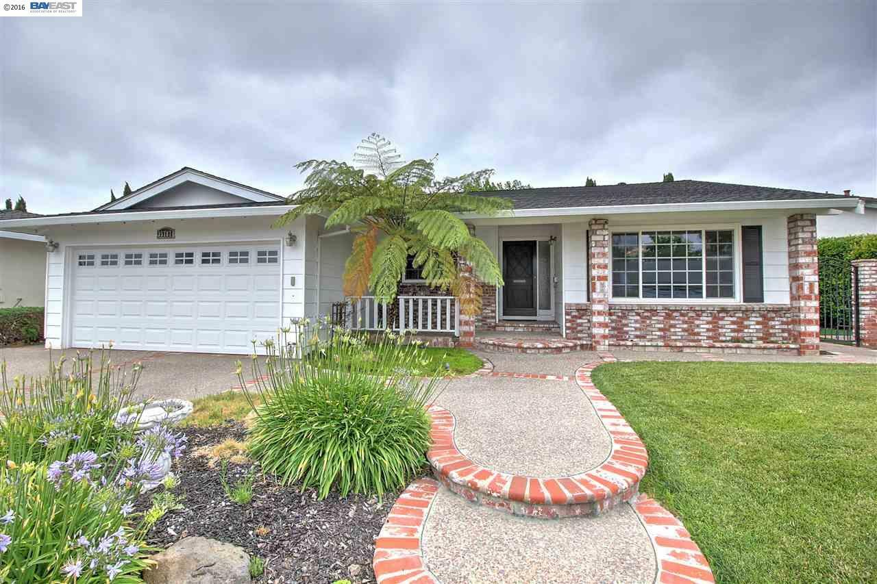 Property Photo: 35787 Augustine Ct CA 94536