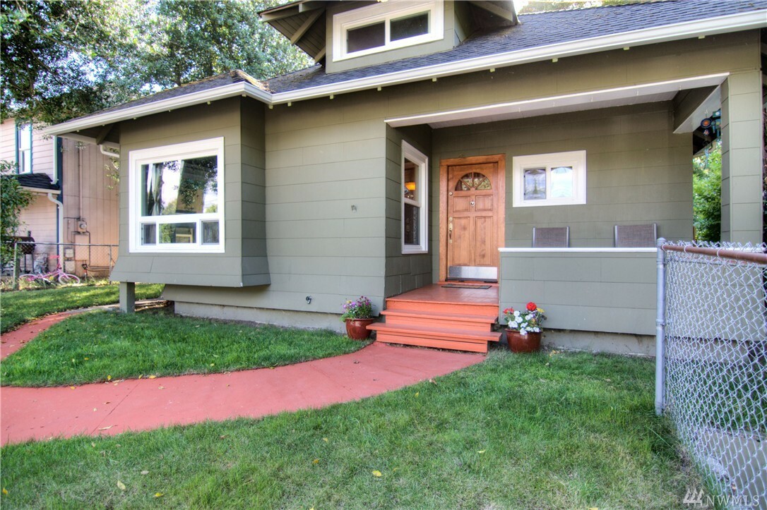 Property Photo:  3908 N Cheyenne St  WA 98407 