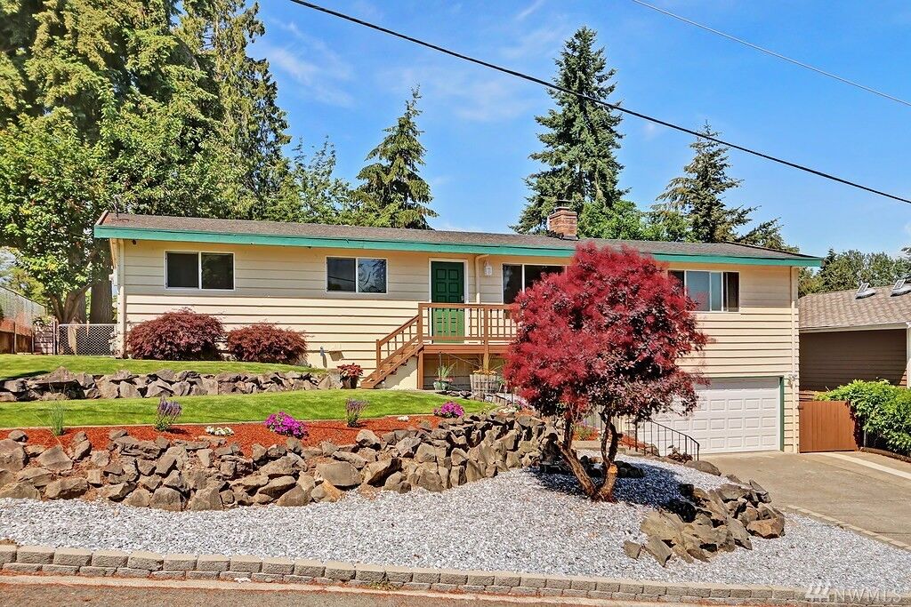 Property Photo: 28227 45th Ave S WA 98001