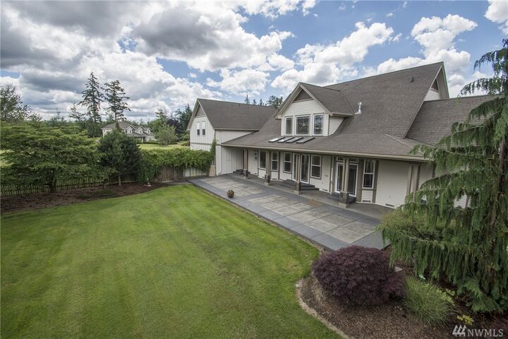Property Photo:  3620 Carol Place  WA 98273 