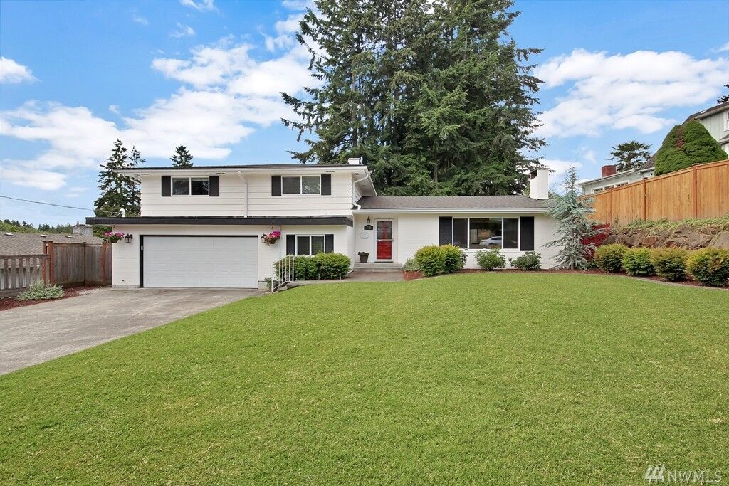 Property Photo:  760 Monterey Lane  WA 98466 