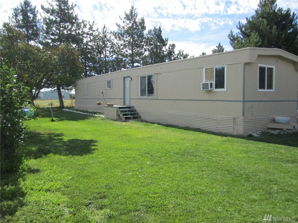Property Photo: 5659 Rd 4 NE WA 98837