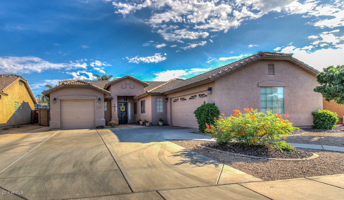 Property Photo:  15266 W Hearn Road  AZ 85379 