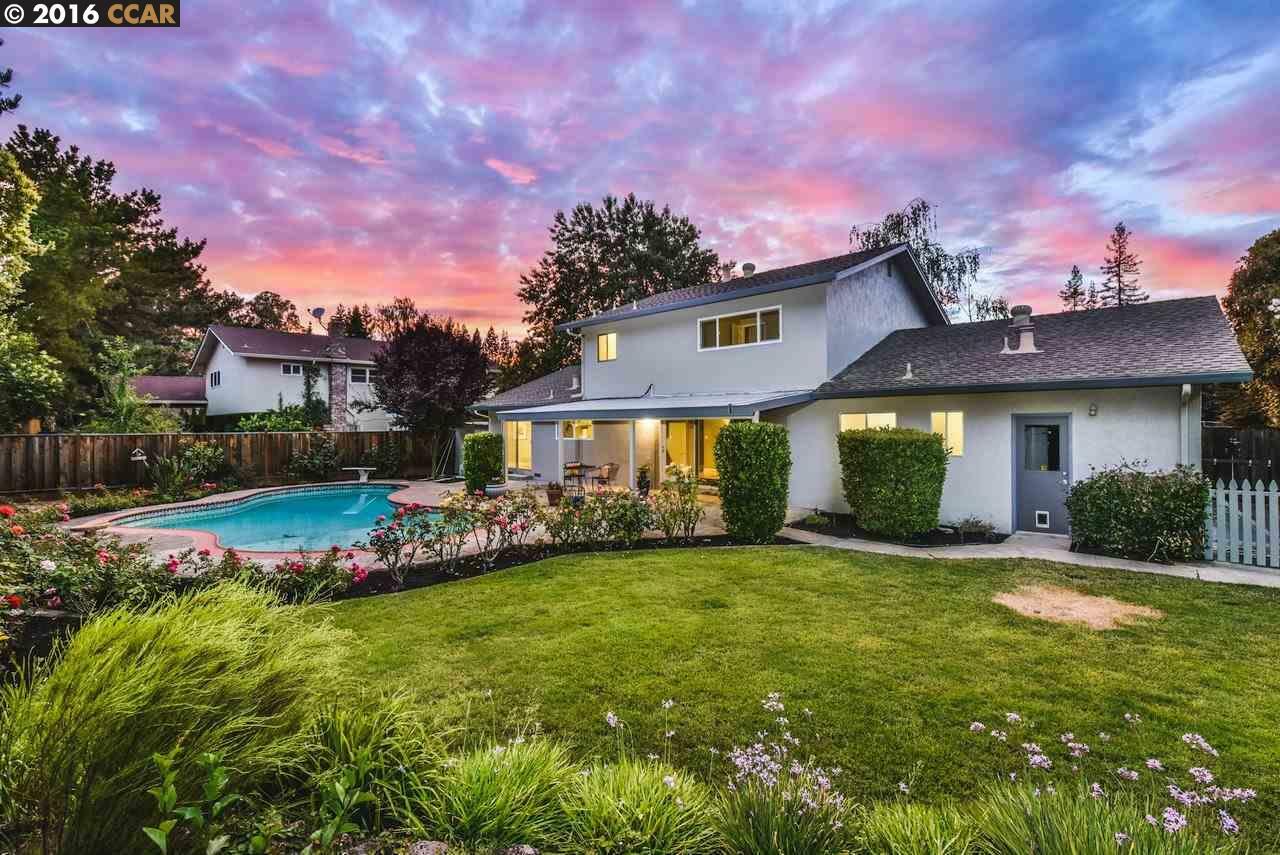 Property Photo: 7 Dublin Ct CA 94523
