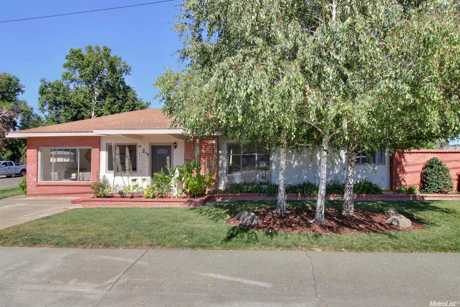 Property Photo:  729 Hemenway Street  CA 95694 