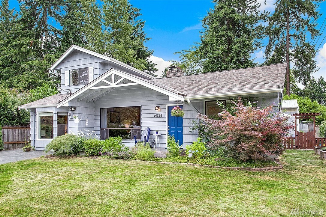 Property Photo: 15736 Burke Ave N WA 98133