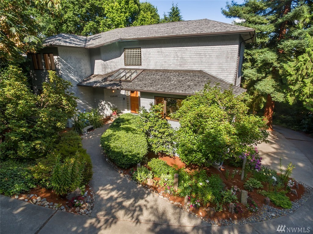 Property Photo: 12548 42nd Ave NE WA 98125