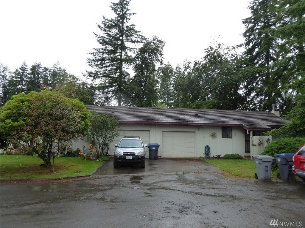 Property Photo:  111 Harding Place  WA 98541 