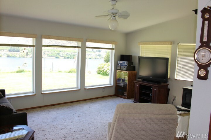 Property Photo: 8087 Tilly Lane WA 98801