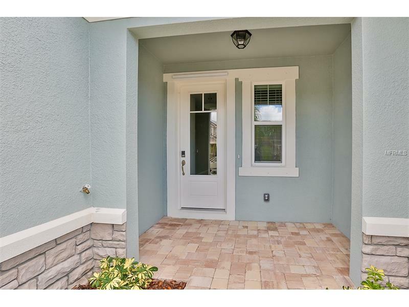 Property Photo: 11910 Meadowgate Place FL 34211