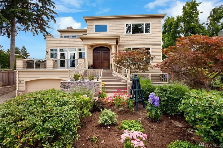 Property Photo:  2910 98th Ave NE  WA 98004 