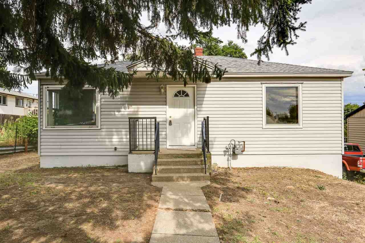 Property Photo: 3008 N Cook Ave WA 99207