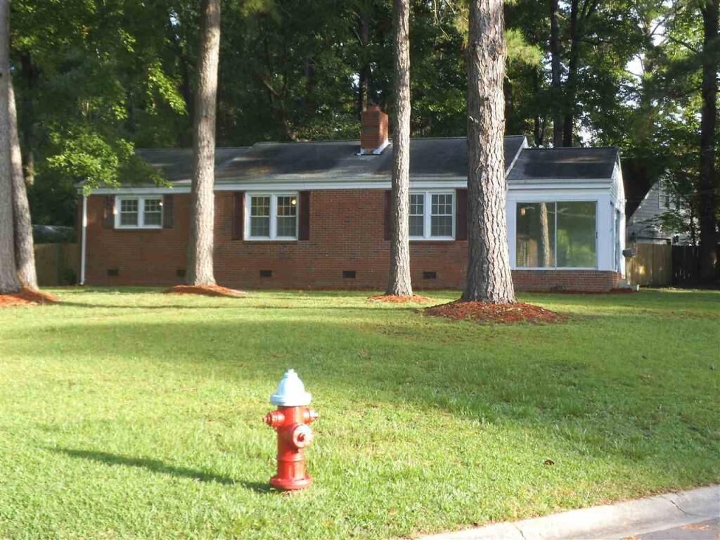 Property Photo:  400 Maple Street  NC 28540 