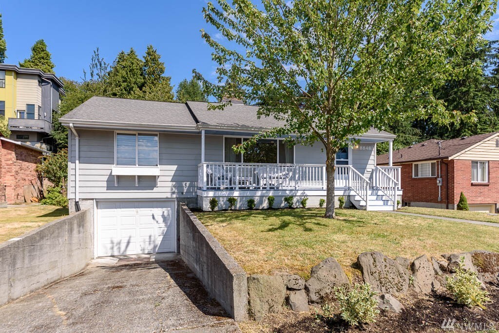 Property Photo: 8848 Burke Ave N WA 98103