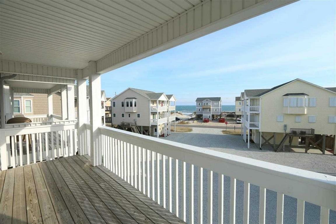 Property Photo:  211 Pinellas Drive  NC 28460 