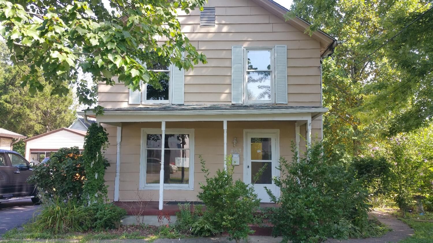 Property Photo:  403 Center Street  KY 40403 