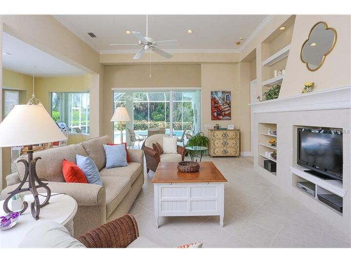 Property Photo:  7516 Ascot Court  FL 34201 