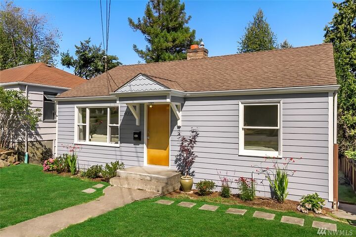 4052 31st Ave W  Seattle WA 98199 photo