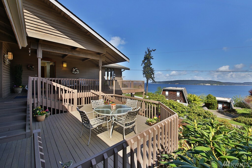 Property Photo:  2293 Whidbey Shores Rd  WA 98260 