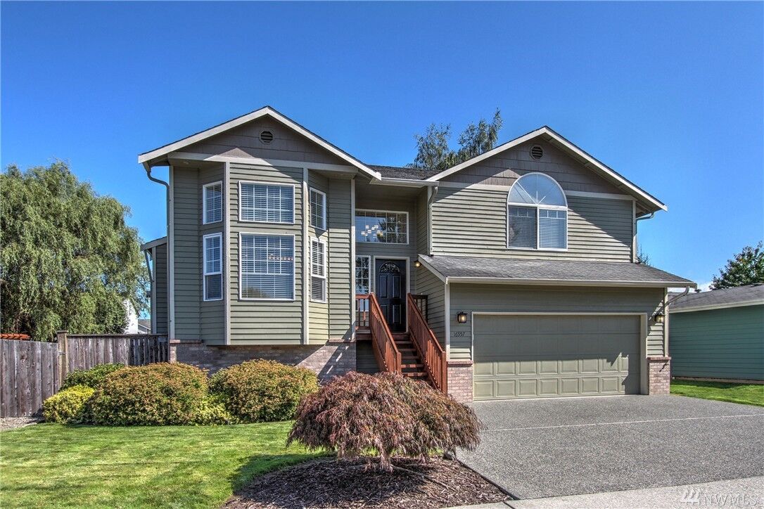Property Photo:  16957 158th Place SE  WA 98272 