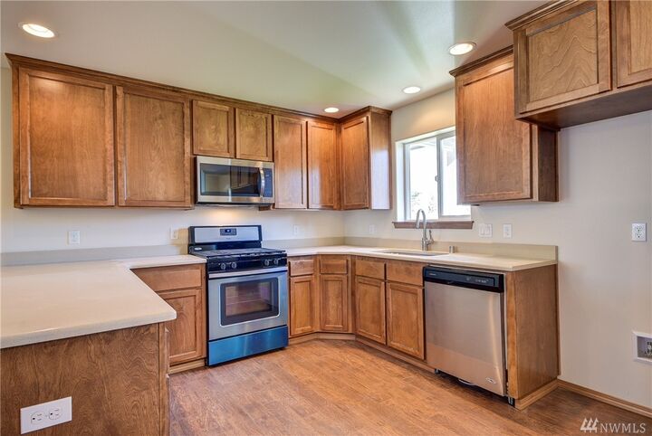 Property Photo: 1055 SW Harbor Vista Cir WA 98277