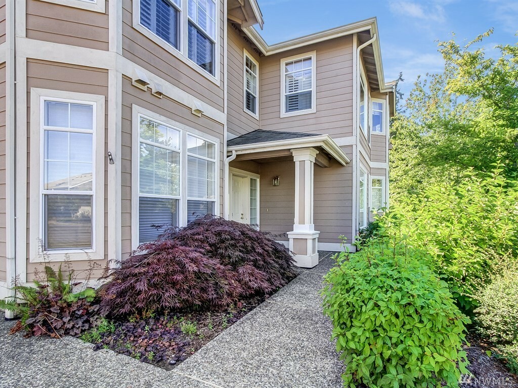 Property Photo:  4514 Providence Point Place SE (1648  WA 98029 