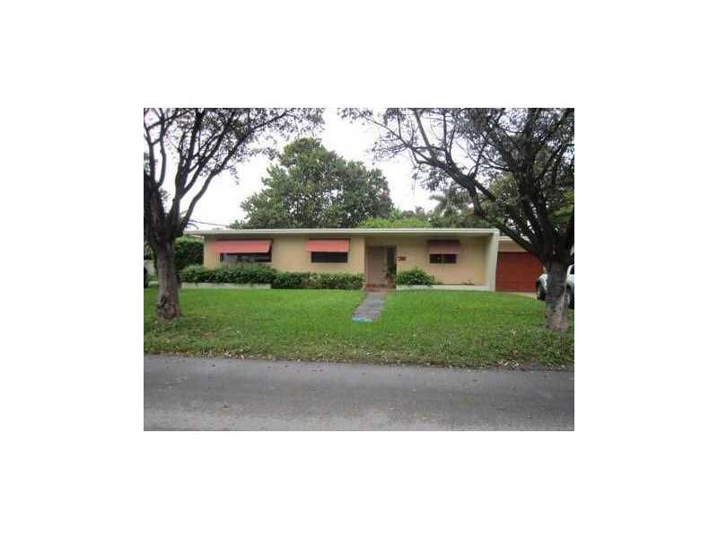 Property Photo:  690 Ridgewood Rd  FL 33149 