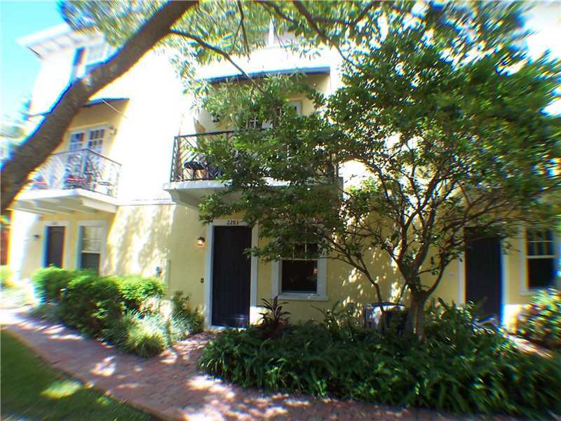 Property Photo:  2283 NE 9th Ave 2283  FL 33305 